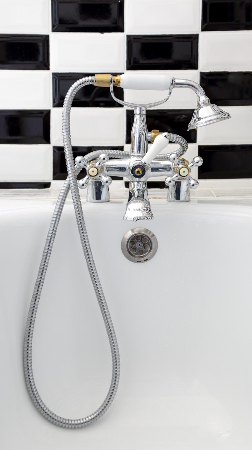 Salle de bain à damier de l'Ermitage